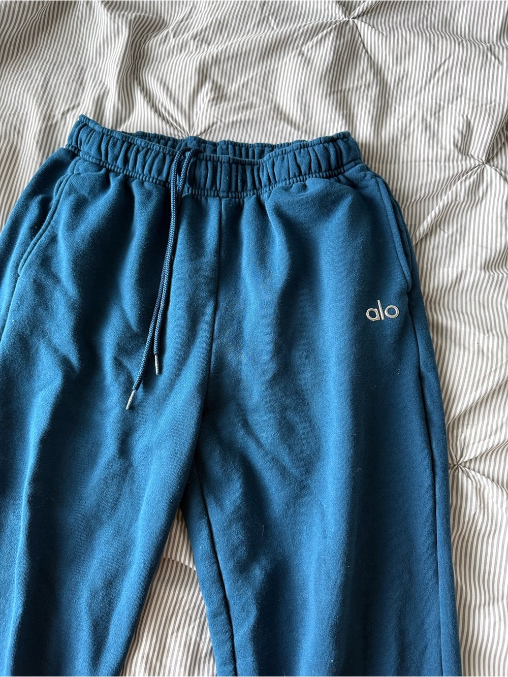 Navy Blue Alo Accolade Sweatpants